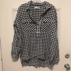 Old navy boyfriend gingham blue and white shirt